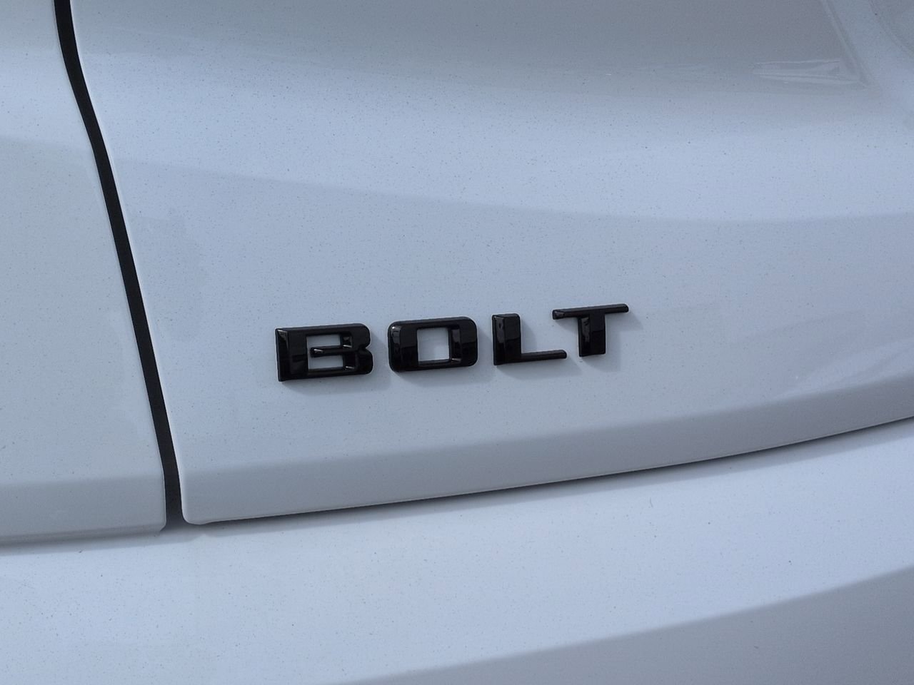 New 2027 Chevrolet Bolt RS w/ Super Cruise Package FWD image 32