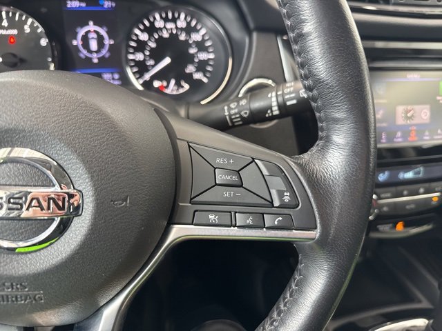 Used 2018 Nissan Rogue SL image 26