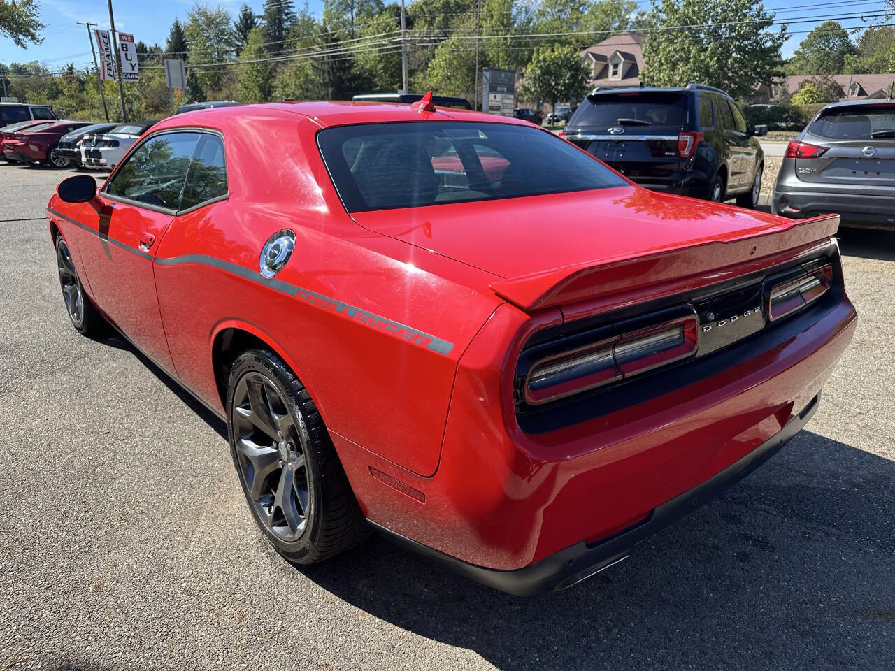 Used 2015 Dodge Challenger SXT Plus image 4