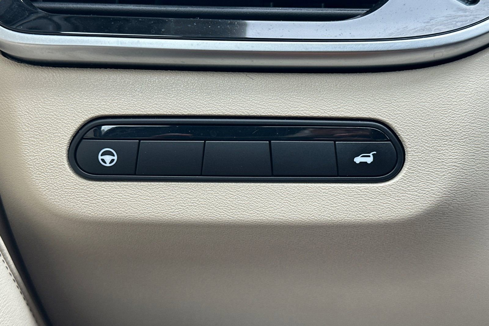 Certified 2025 INFINITI QX60 Sensory AWD/4WD image 44