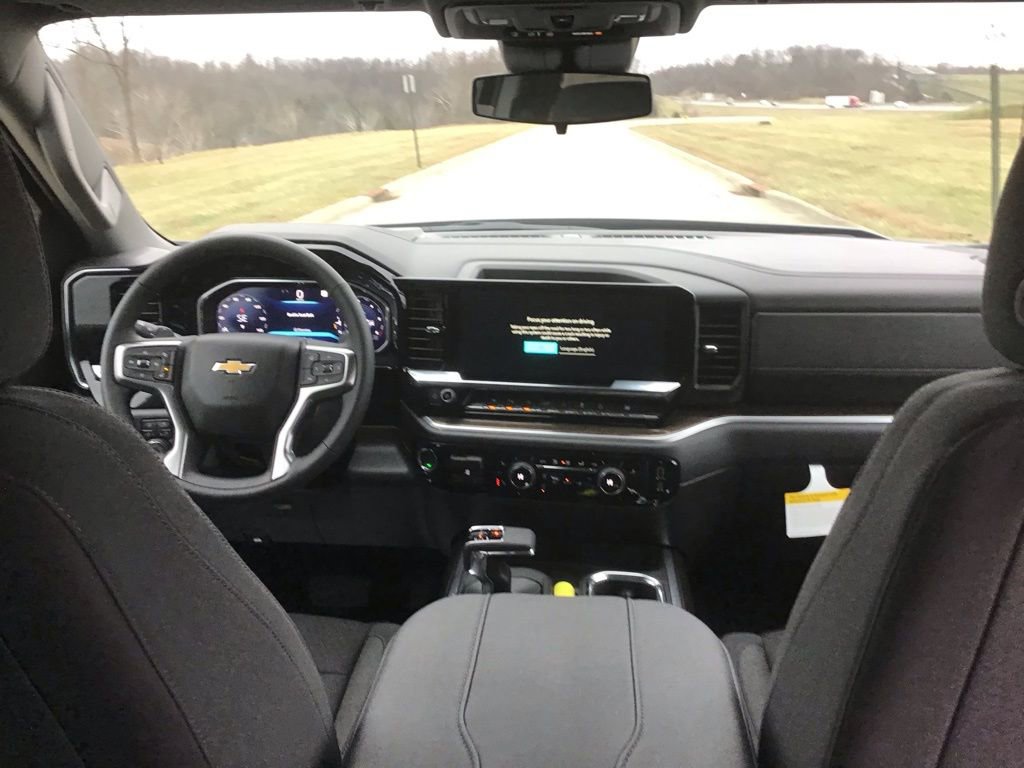 New 2026 Chevrolet Silverado 1500 LT w/ Z71 Off-Road Package image 19