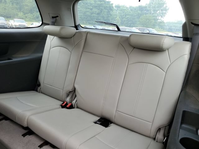 Used 2010 GMC Acadia SLT FWD image 26