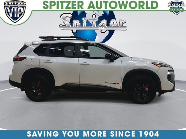 Used 2025 Nissan Rogue SV AWD/4WD image 9