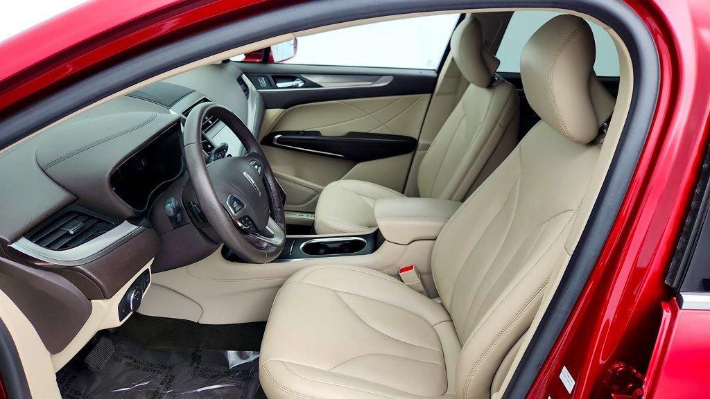 Used 2019 Lincoln MKC Premiere image 19