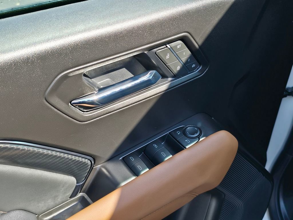 New 2026 GMC Canyon AT4 w/ Technology Plus Package AWD/4WD image 14