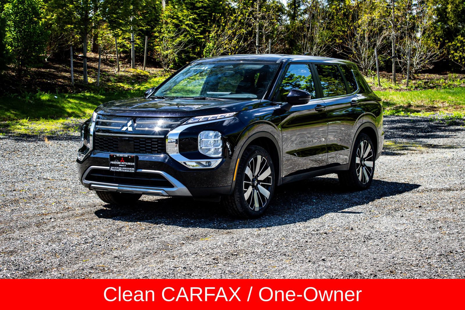 Used 2025 Mitsubishi Outlander SE AWD/4WD image 1