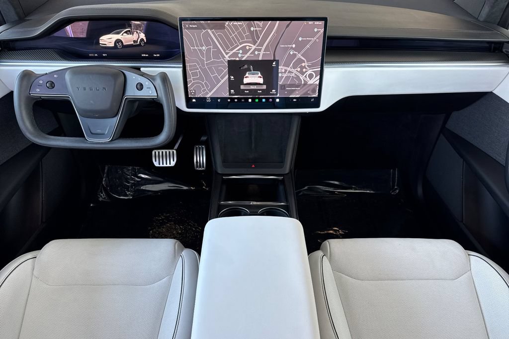 Used 2023 Tesla Model X Plaid AWD/4WD image 4