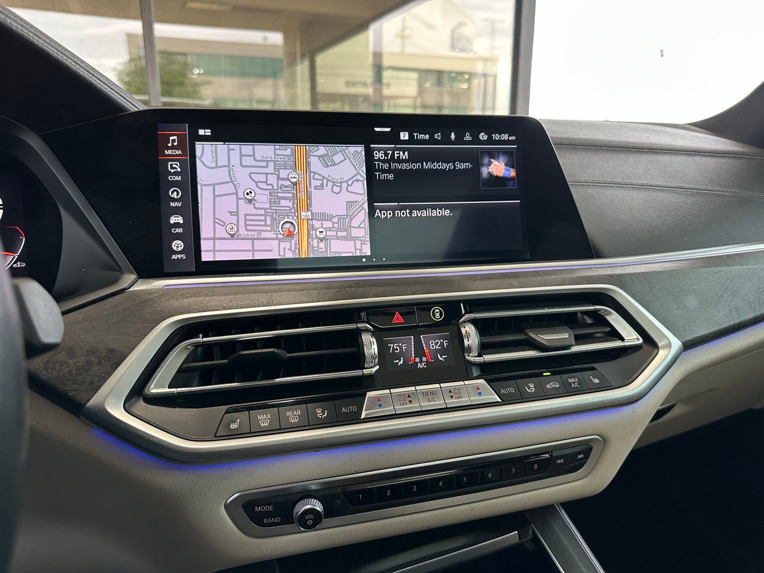Used 2022 BMW X5 sDrive40i w/ M Sport Package RWD image 13