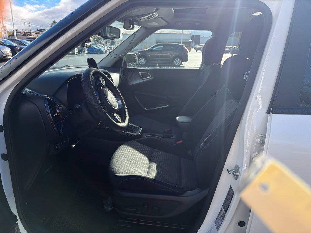 Used 2024 Kia Soul EX FWD image 10