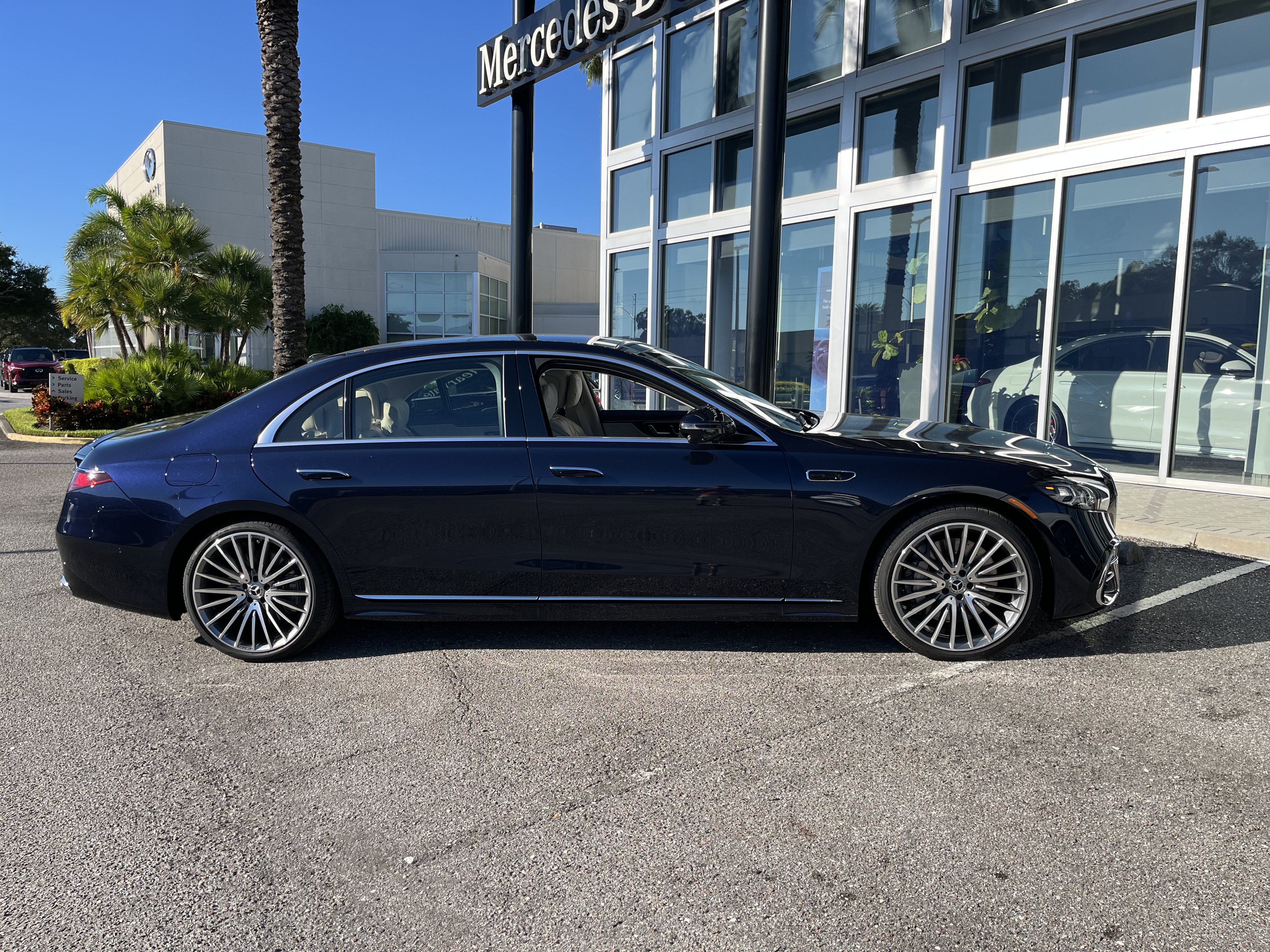 New 2027 Mercedes-Benz S 580 4MATIC Sedan image 7