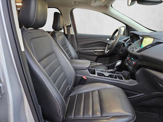 Used 2019 Ford Escape Titanium FWD image 17