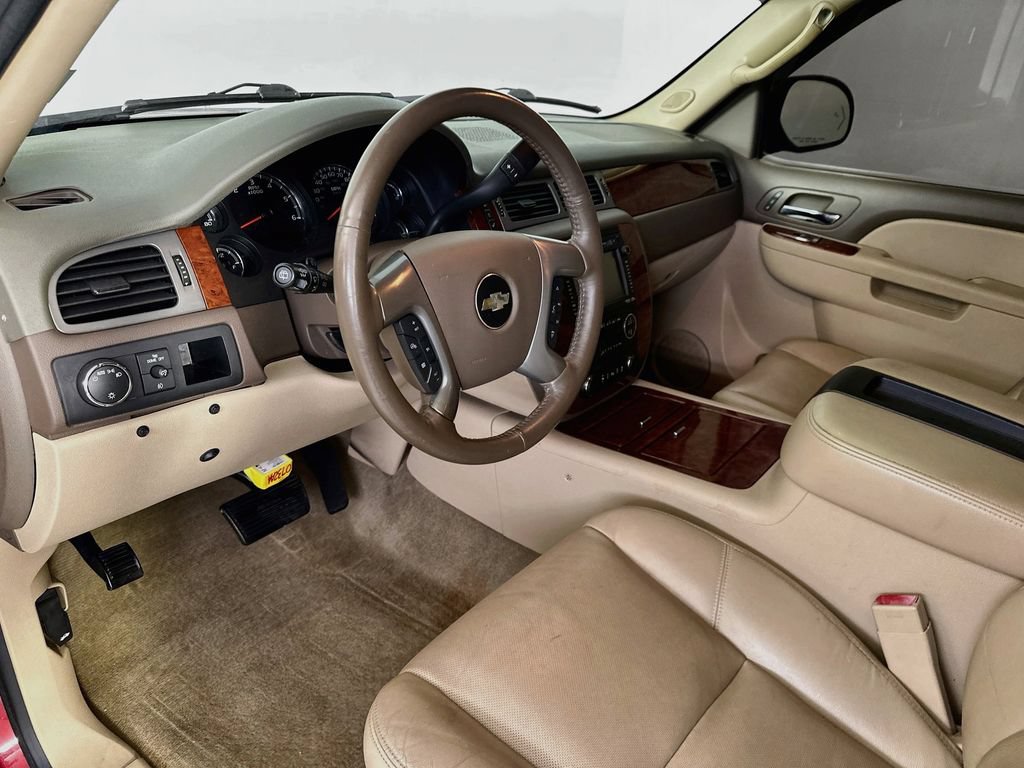 Used 2013 Chevrolet Tahoe LTZ RWD image 30