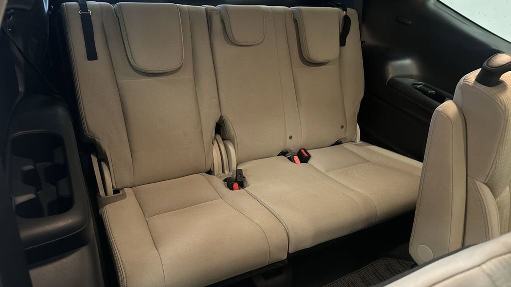 Used 2024 Subaru Ascent Premium w/ Convenience Package image 17