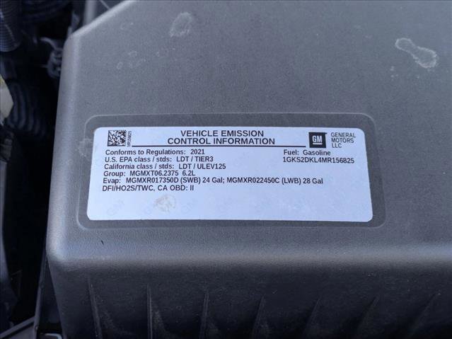 Used 2021 GMC Yukon Denali w/ Denali Premium Package image 28