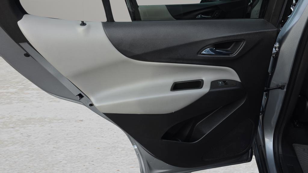 Used 2023 Chevrolet Equinox LS w/ LS Convenience Package image 13