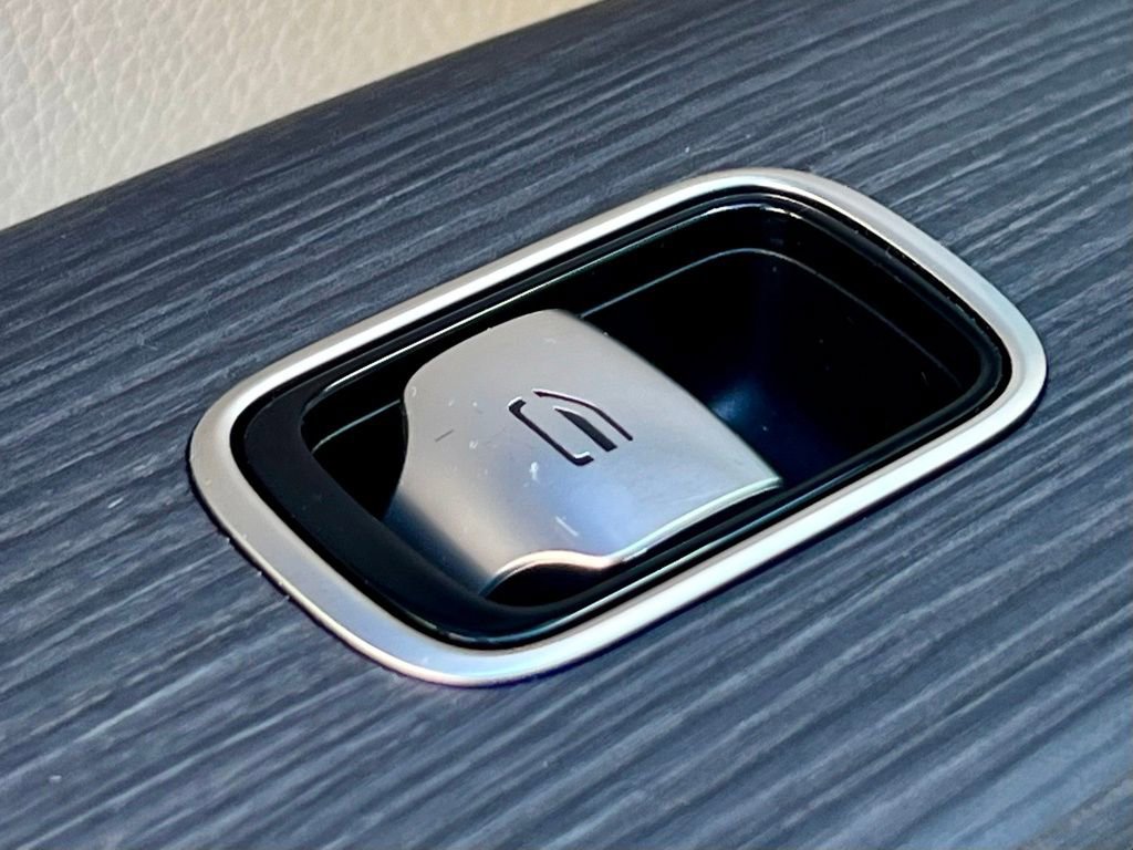 Certified 2023 Mercedes-Benz EQS 450+ 4MATIC SUV image 41