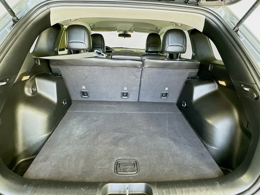 Used 2019 Jeep Cherokee Latitude Plus w/ Cold Weather Group image 24