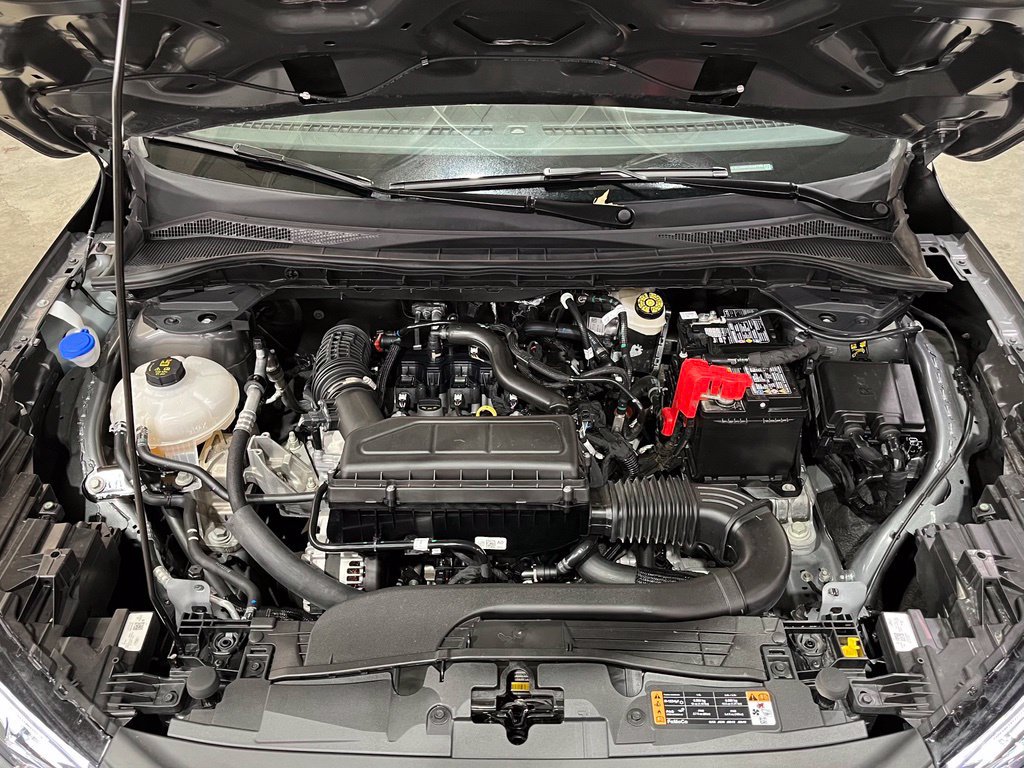 Certified 2025 Ford Escape ST-Line AWD/4WD image 7