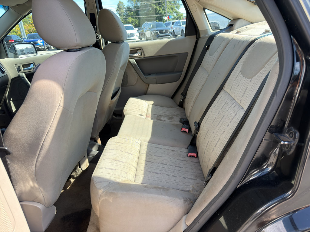 Used 2008 Ford Focus Sedan FWD image 21