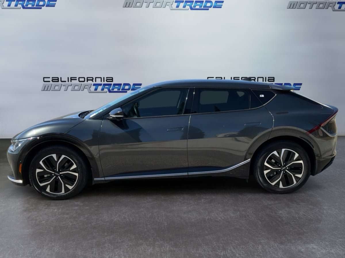 Used 2024 Kia EV6 Wind w/ Wind Technology Package AWD/4WD image 8