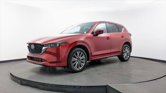 Used 2023 MAZDA CX-5 Signature AWD/4WD image 2