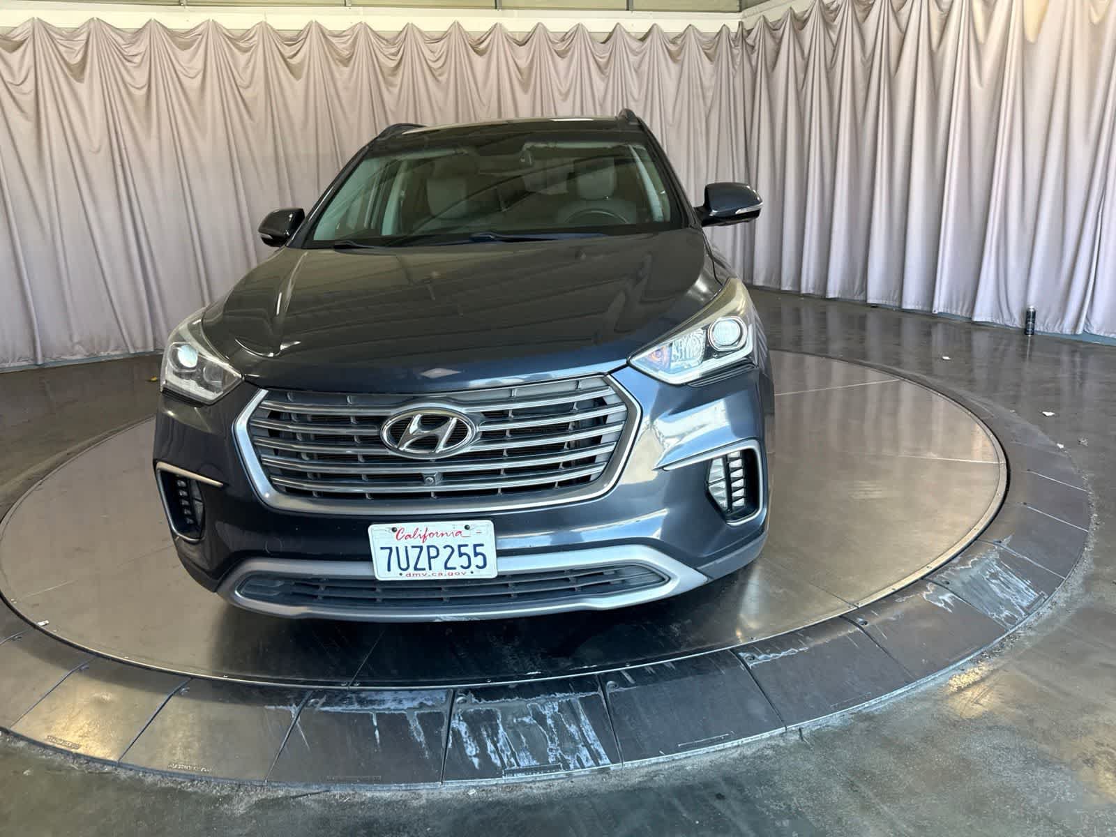 Used 2017 Hyundai Santa Fe FWD video 2