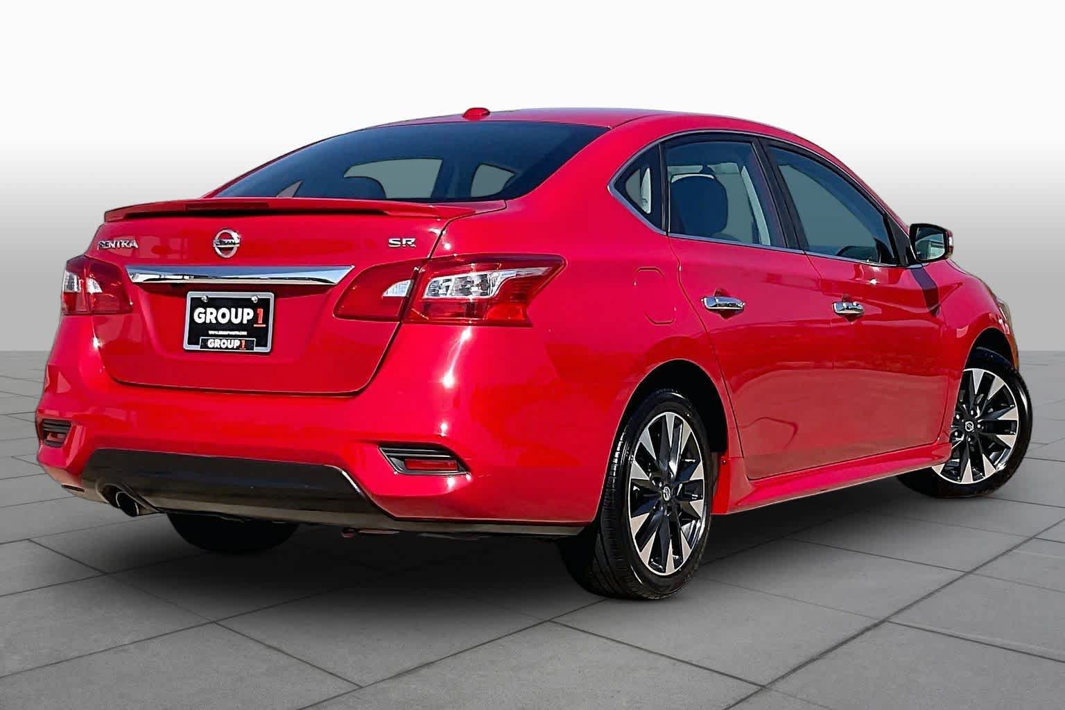 Used 2019 Nissan Sentra SR FWD image 12