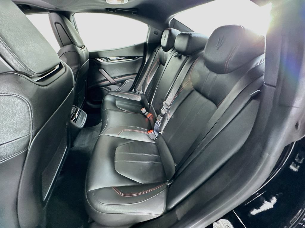 Used 2019 Maserati Ghibli GranSport RWD image 24
