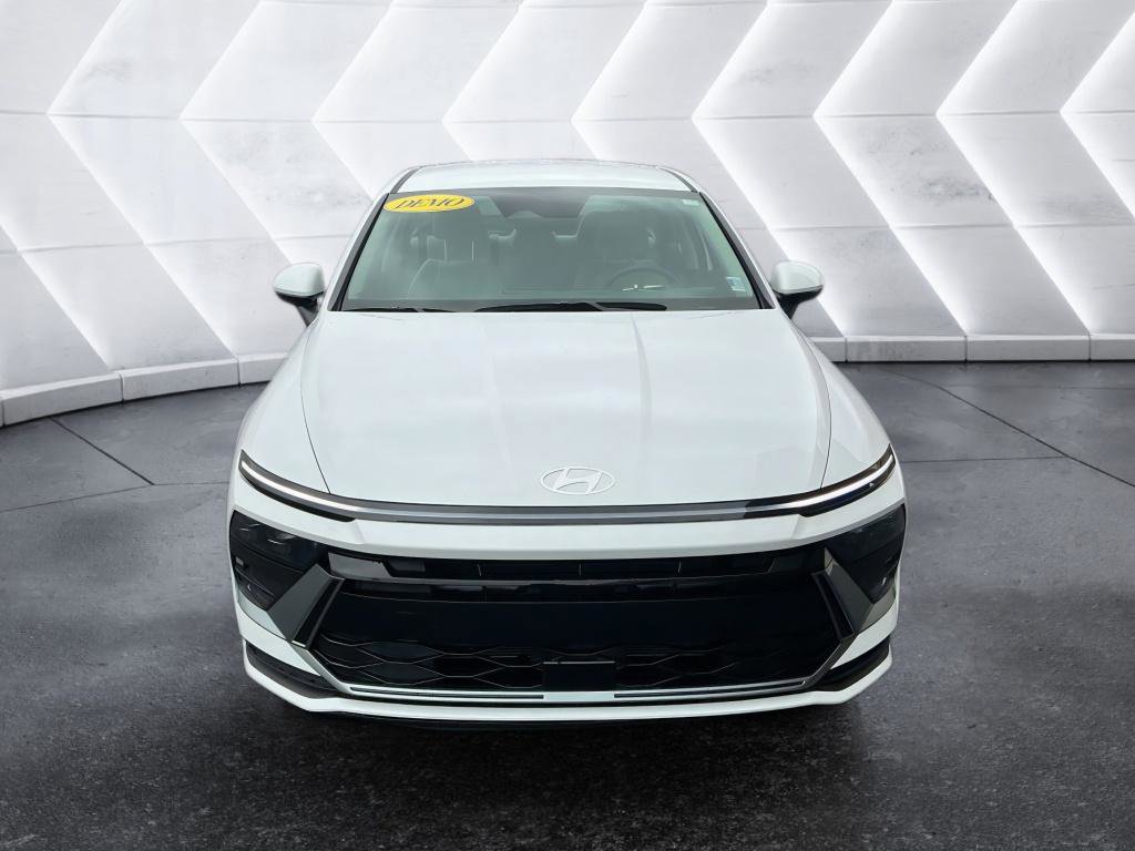 Certified 2025 Hyundai Sonata SE image 2