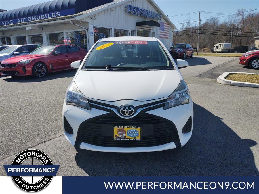 Used 2017 Toyota Yaris L w/ Carpet Mat Package FWD image 8