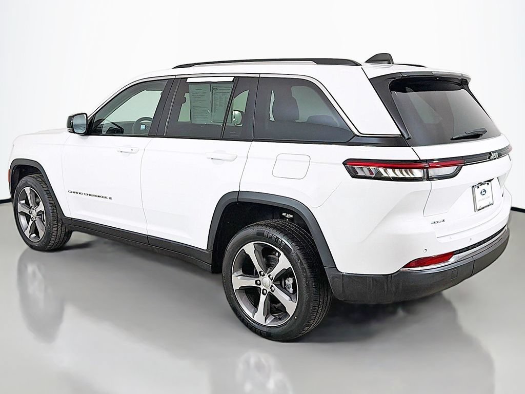 Used 2023 Jeep Grand Cherokee Limited AWD/4WD image 13