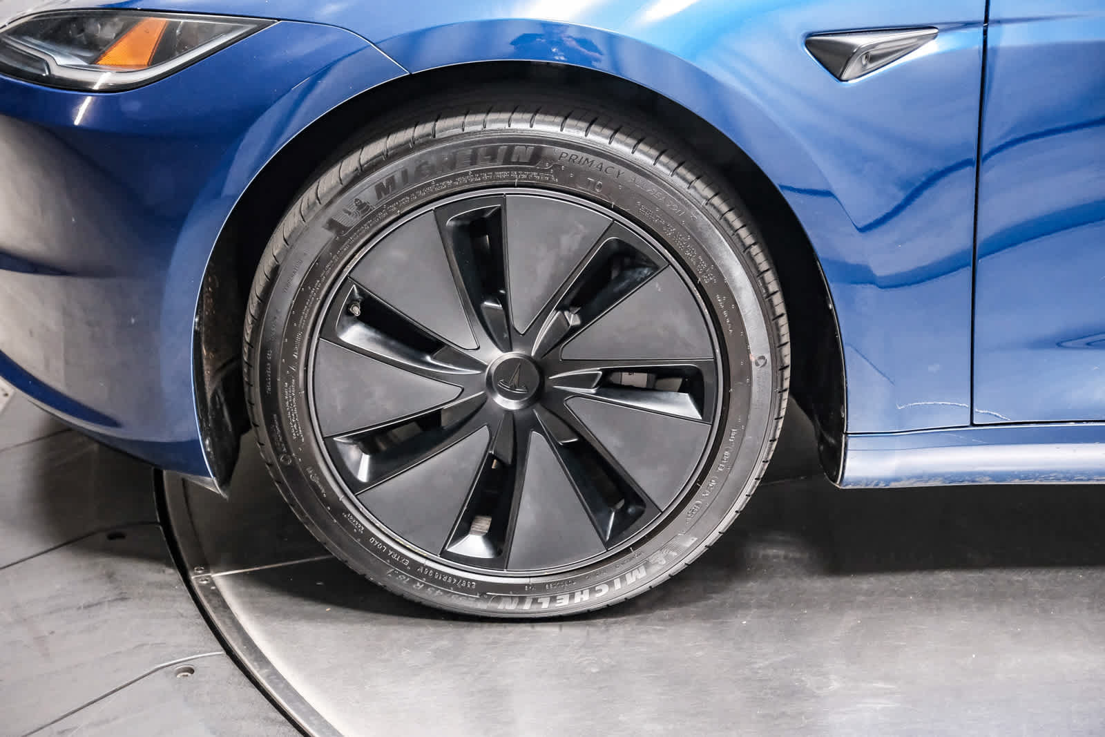 Used 2024 Tesla Model 3 Standard Range RWD image 10