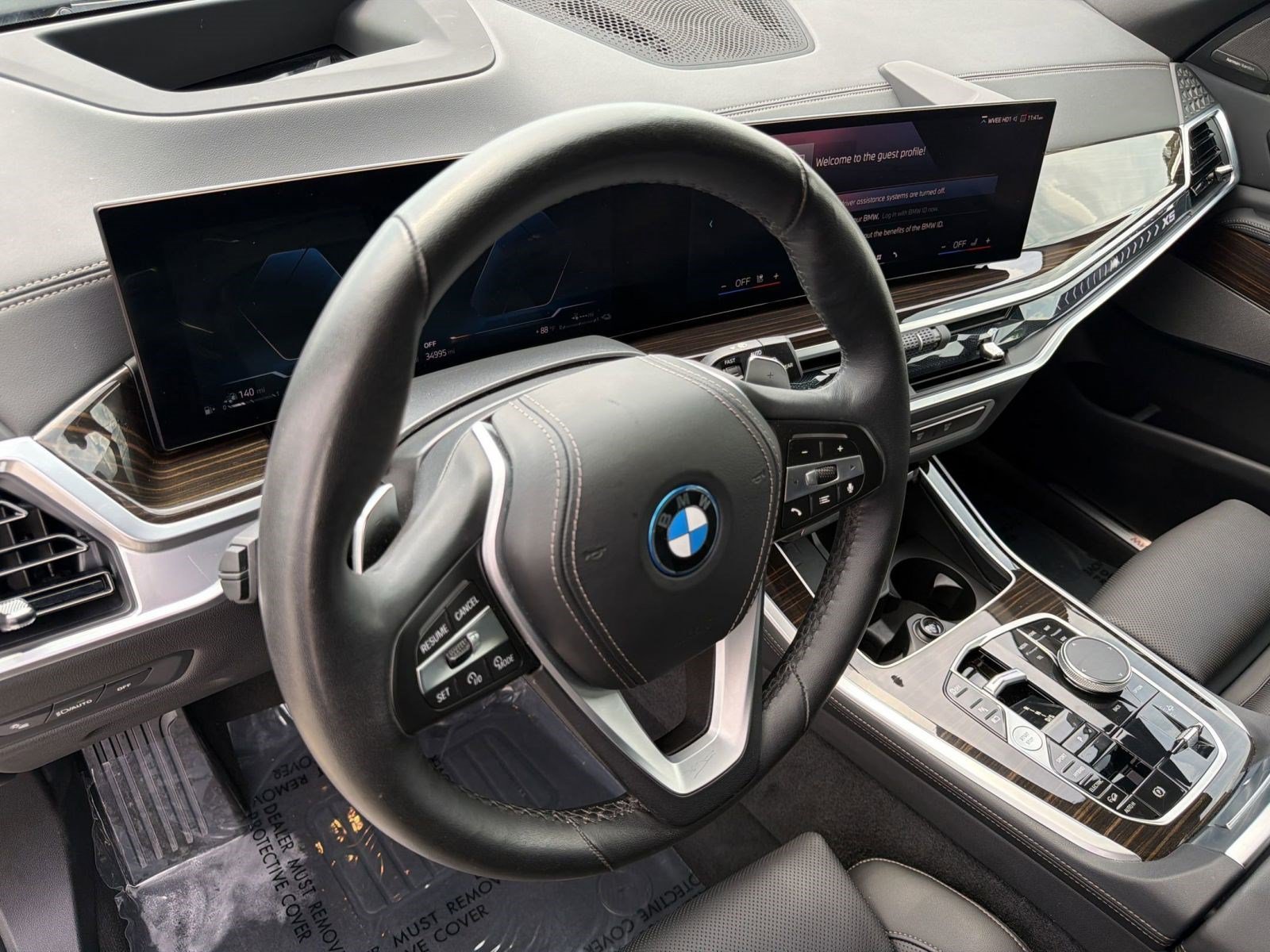 Used 2024 BMW X5 xDrive50e w/ Premium Package AWD/4WD image 4