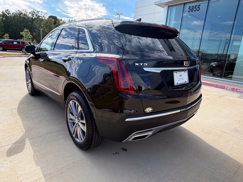 New 2026 Cadillac XT5 Premium Luxury w/ LPO, Floor Liner Package FWD image 3