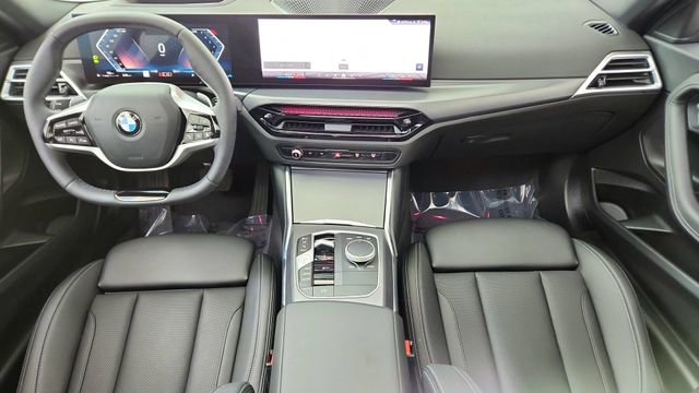 Used 2025 BMW 230i xDrive Coupe w/ Premium Package image 19