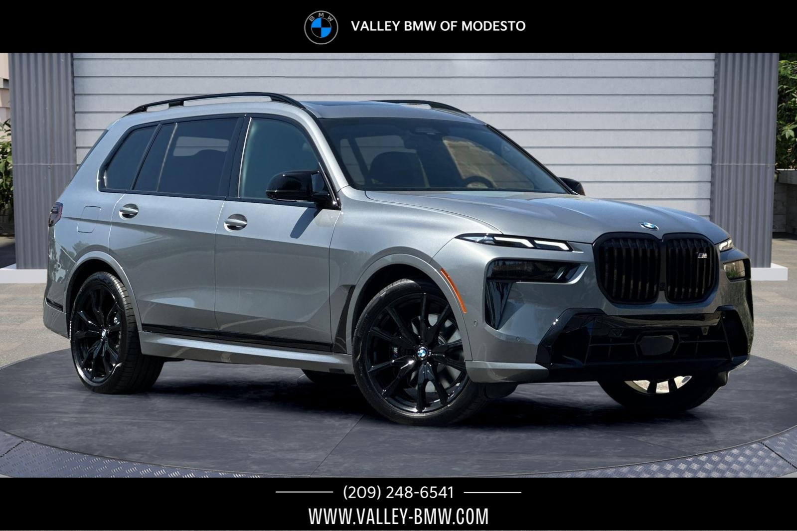New 2026 BMW X7 M60i