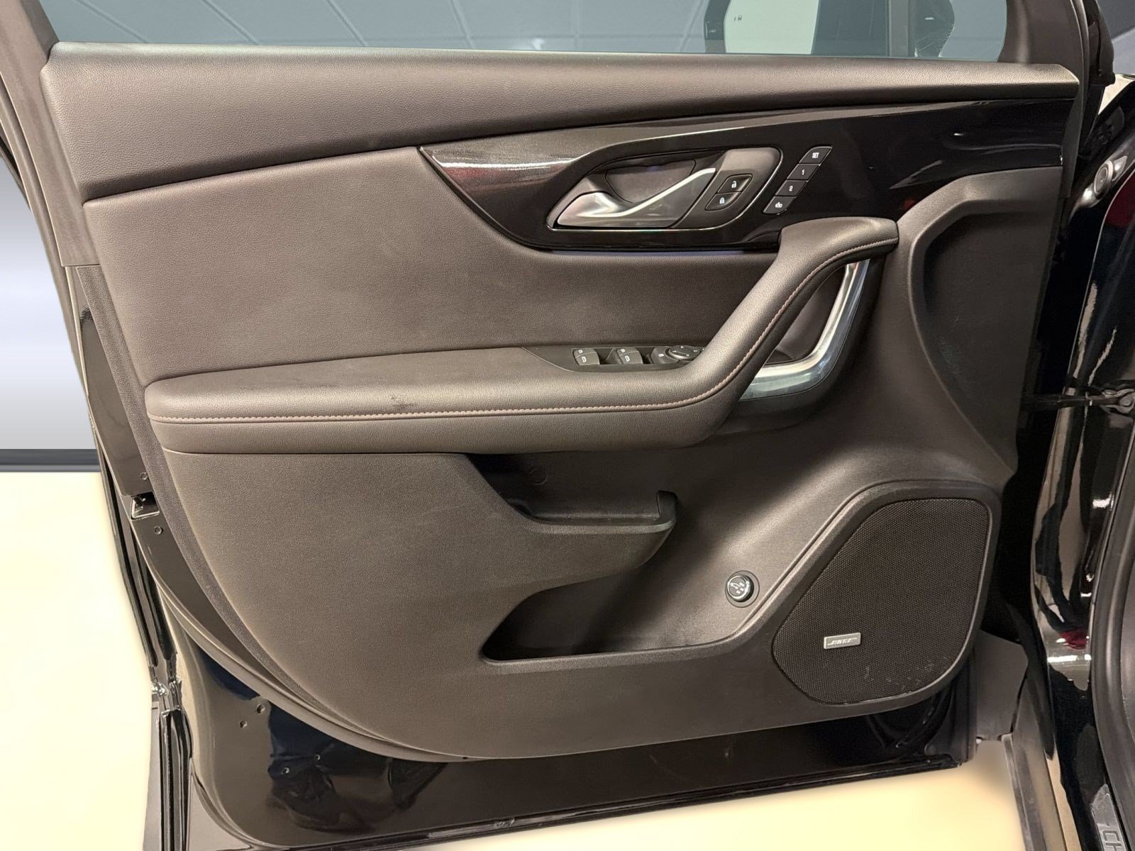 Used 2022 Chevrolet Blazer Premier w/ Enhanced Convenience Package FWD image 13