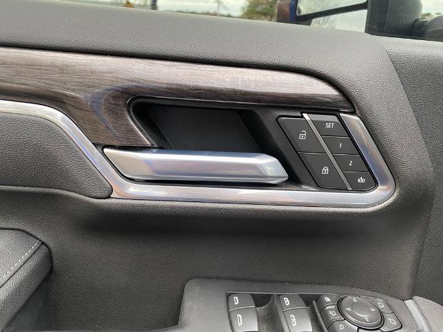 Used 2025 Chevrolet Silverado 2500 LTZ w/ LTZ Premium Package image 14