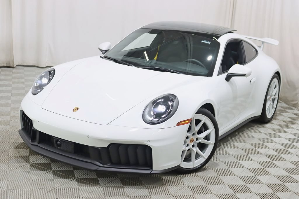 Used 2026 Porsche 911 GTS image 6