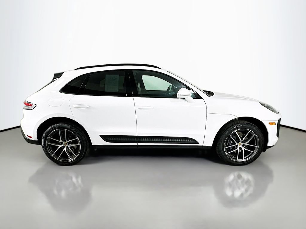 New 2025 Porsche Macan image 8