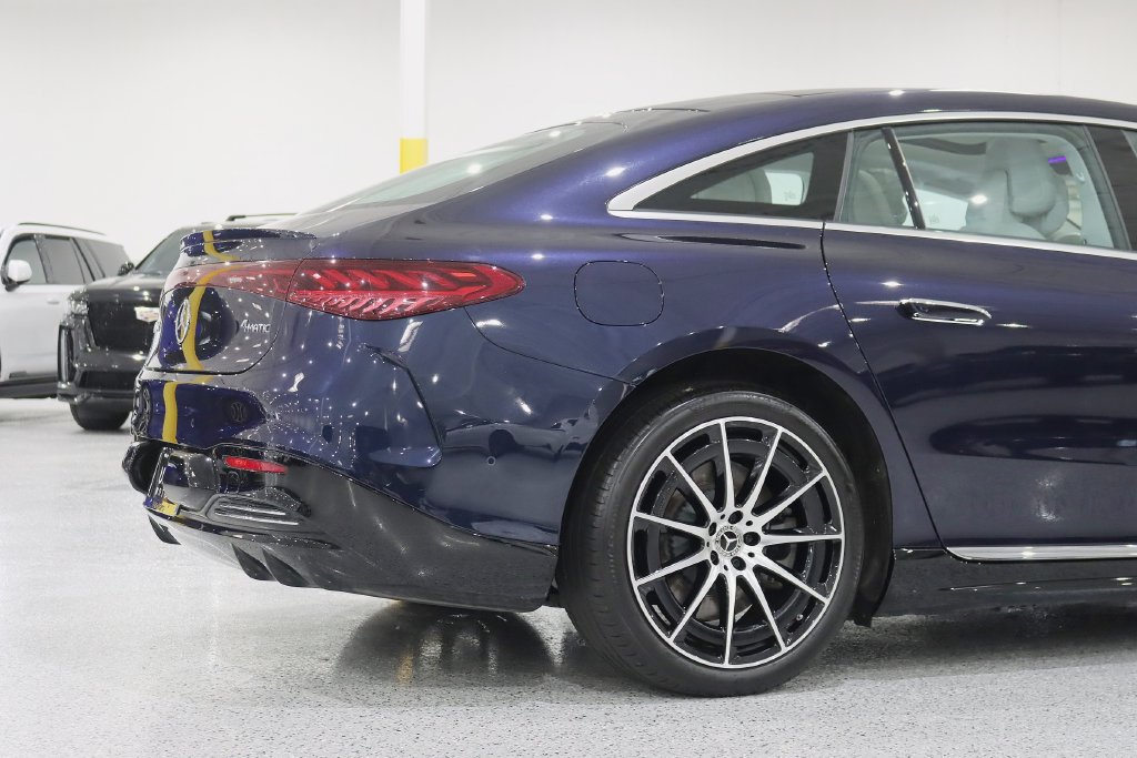 Used 2023 Mercedes-Benz EQS 580 4MATIC Sedan image 9