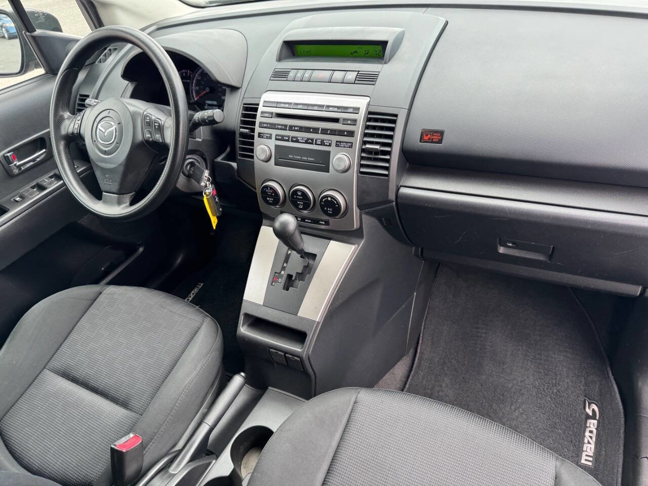 Used 2010 MAZDA MAZDA5 Sport image 17