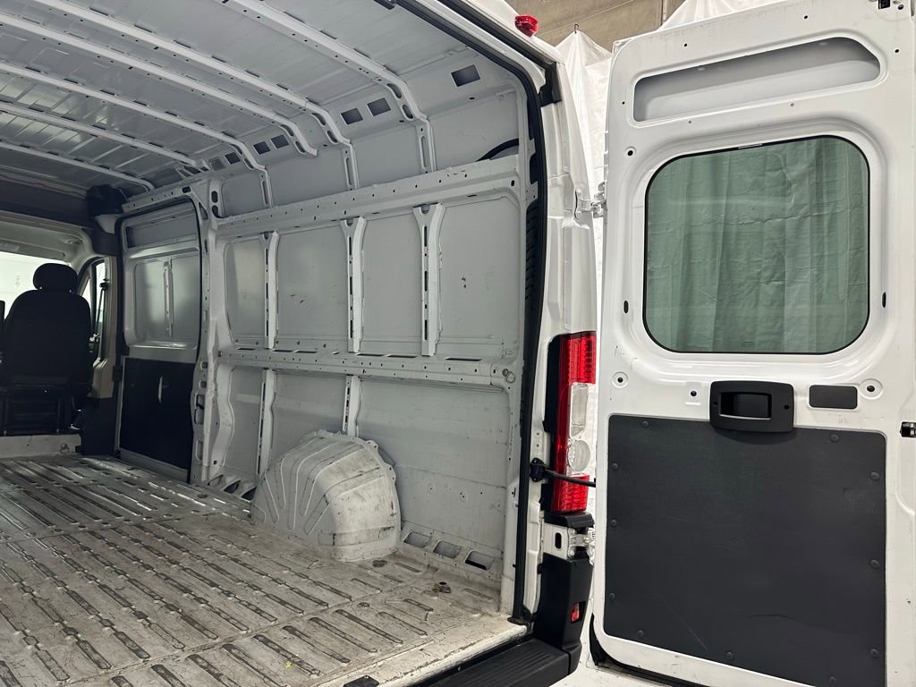 Used 2022 RAM ProMaster 3500 w/ Premium Convenience Group (B) FWD image 38