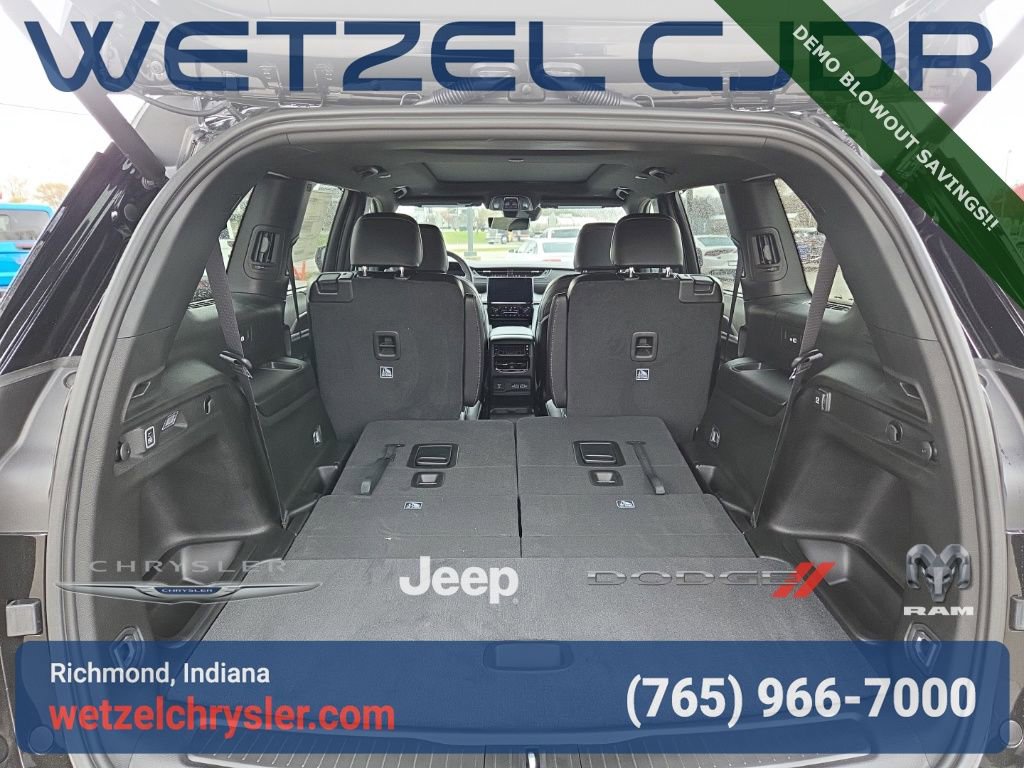 New 2025 Jeep Grand Cherokee L Limited w/ Luxury Tech Group II image 8