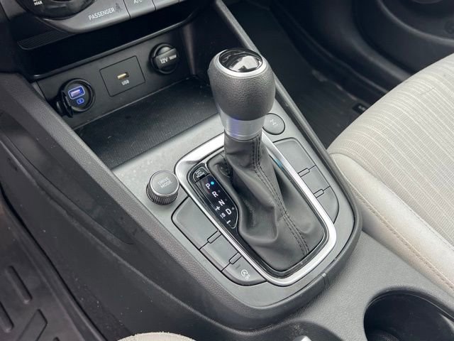 Used 2022 Hyundai Kona SEL image 19