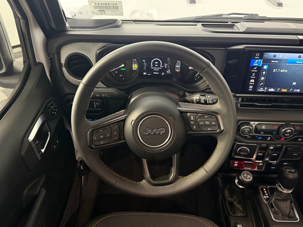 Used 2024 Jeep Wrangler Unlimited image 18