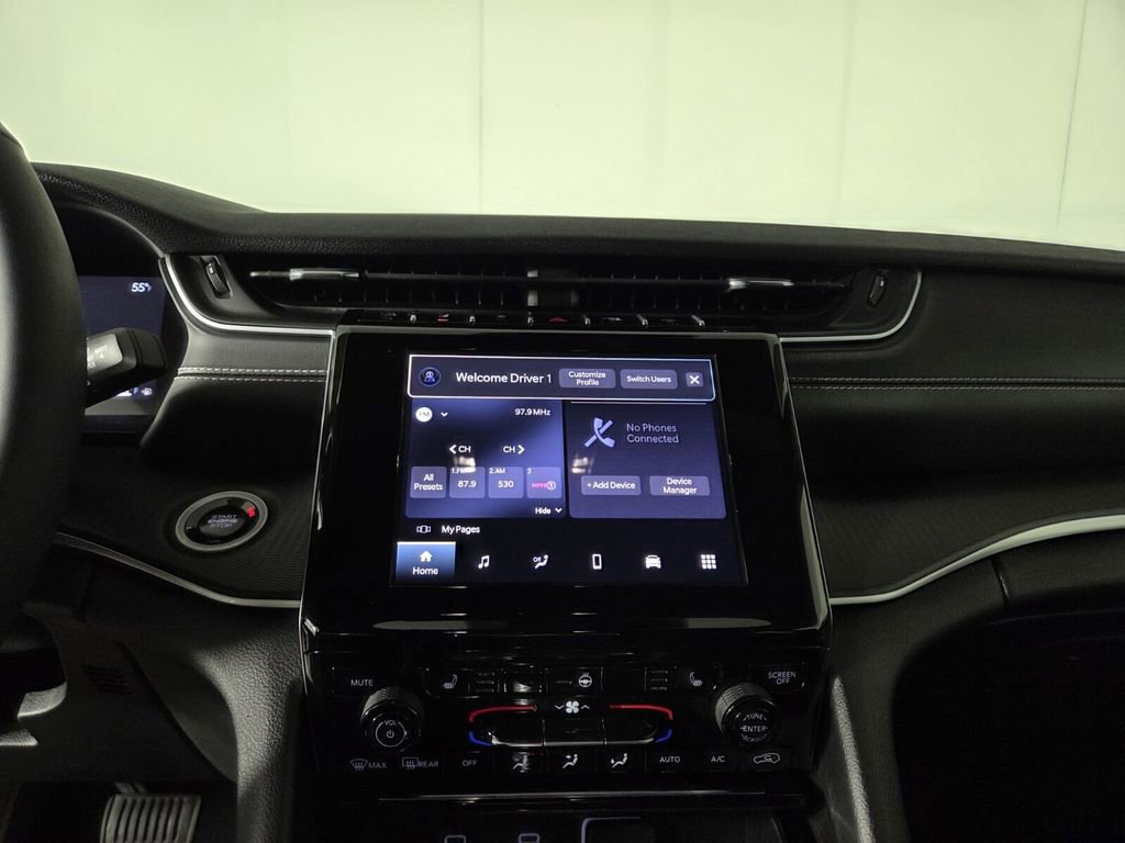 Certified 2024 Jeep Grand Cherokee L Altitude image 18