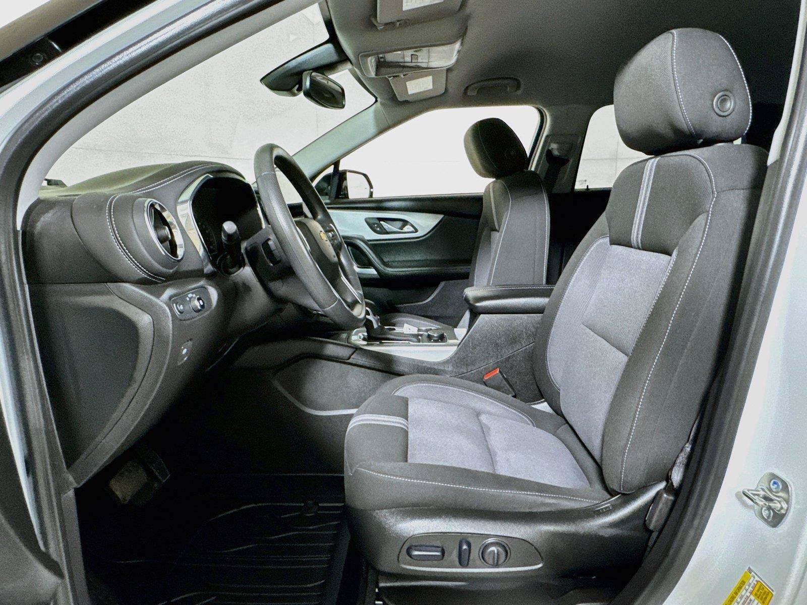 Certified 2024 Chevrolet Blazer LT w/ Convenience Package FWD image 19