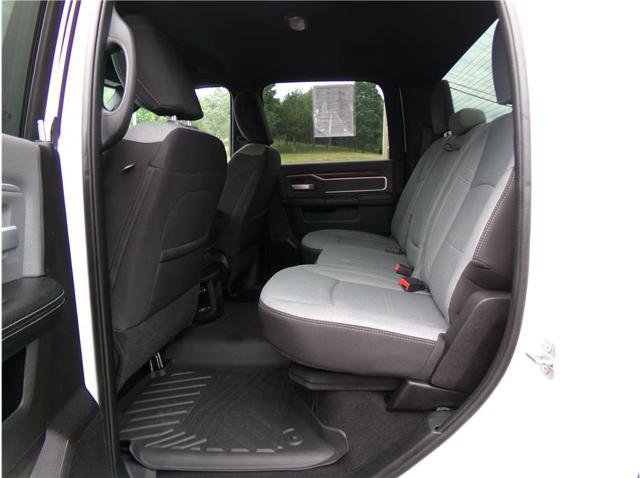 Used 2021 RAM 2500 Big Horn w/ Level 1 Equipment Group AWD/4WD image 21