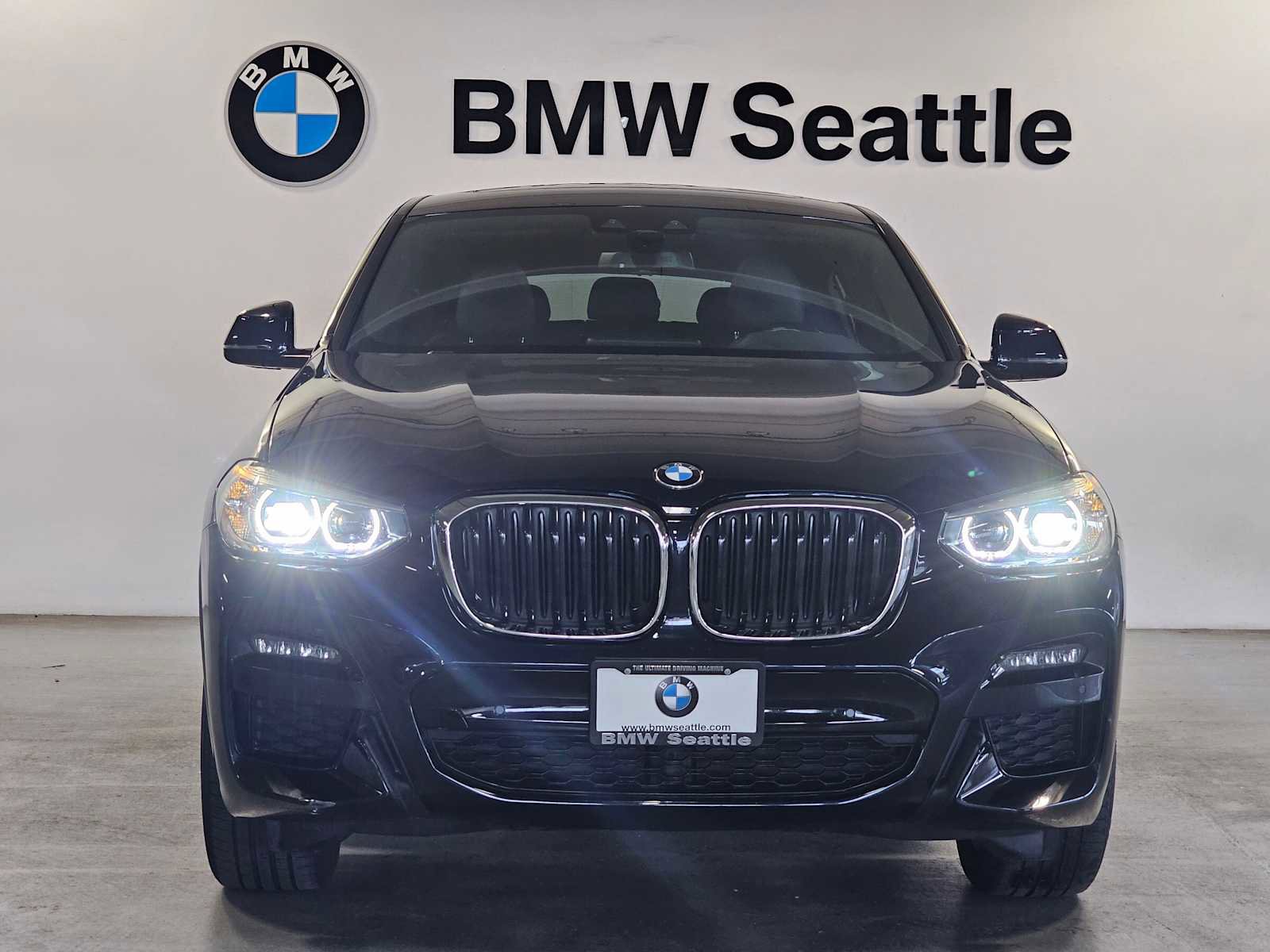 Used 2021 BMW X4 xDrive30i w/ M Sport Package image 6